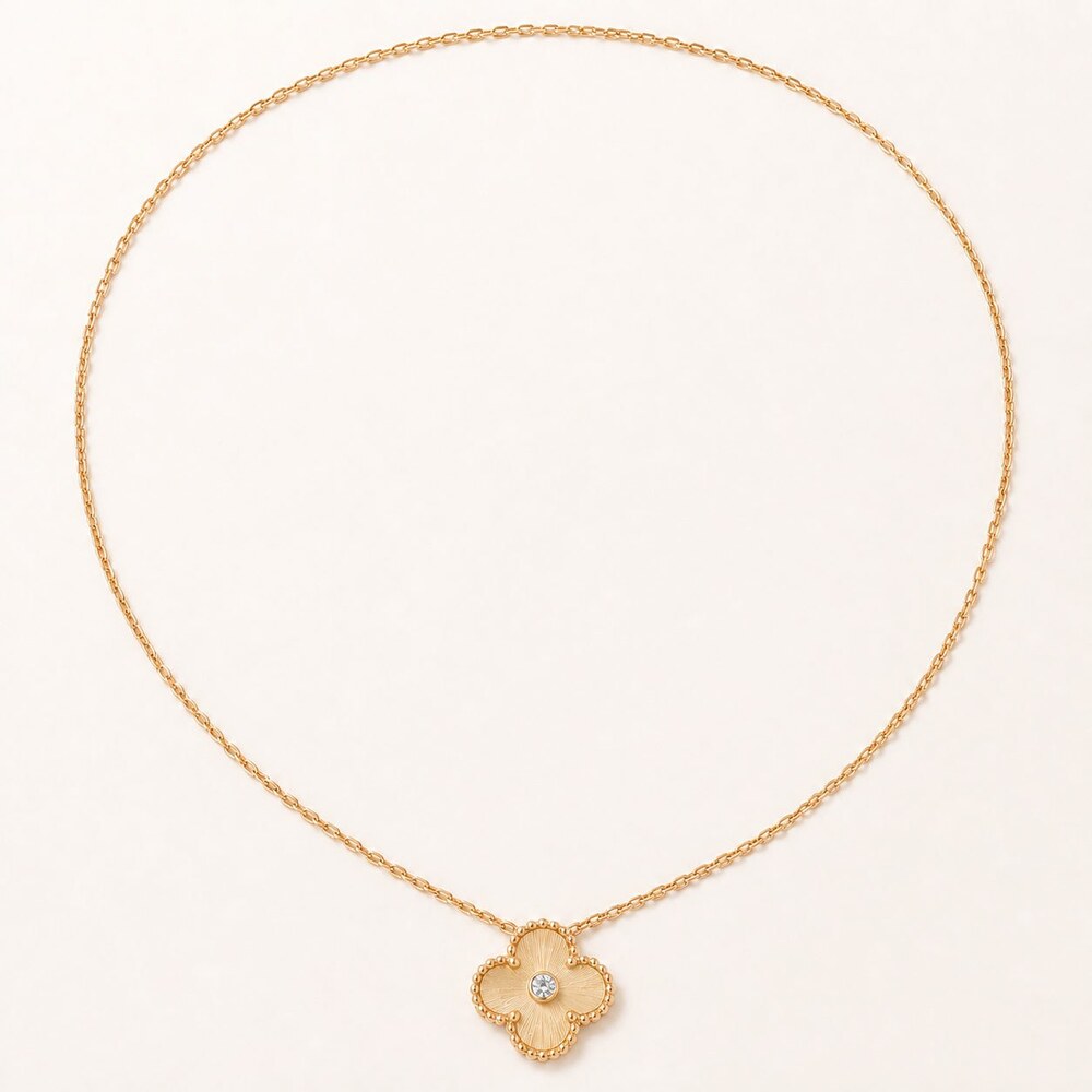 Van Cleef & Arpels Elegant Signature Necklace Style 2 | New with Box - Picture 2 of 9